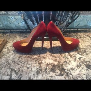 Auth Burgundy Suede Christian Louboutin Heels!!
